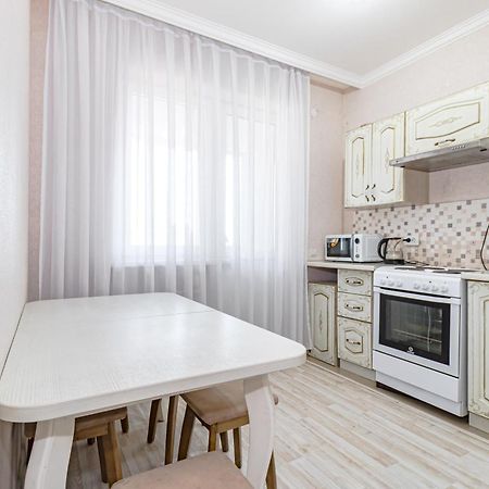 Apartments 7 Я-14 Nur-Sultan  Exterior photo