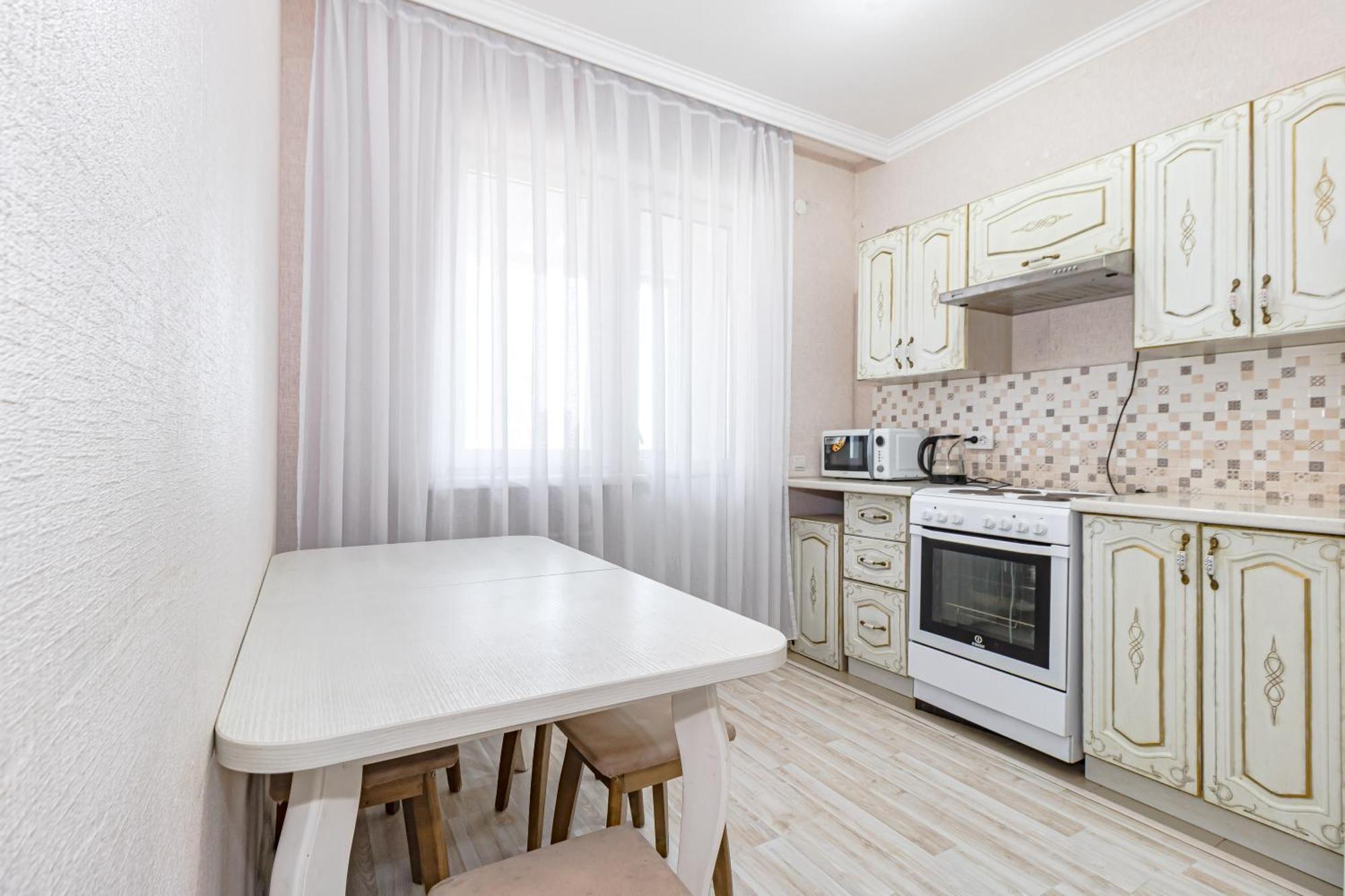 Apartments 7 Я-14 Nur-Sultan  Exterior photo