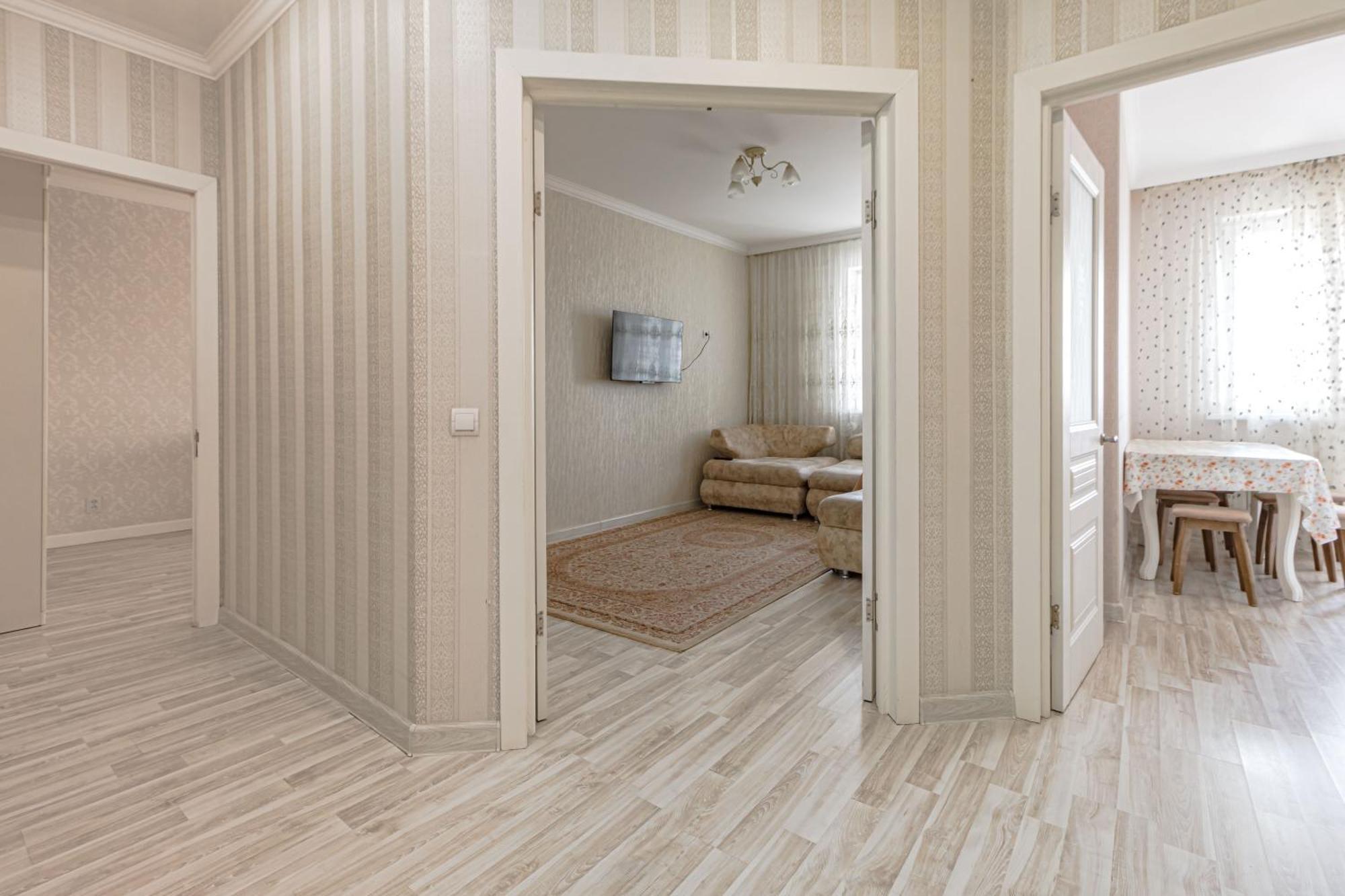 Apartments 7 Я-14 Nur-Sultan  Exterior photo