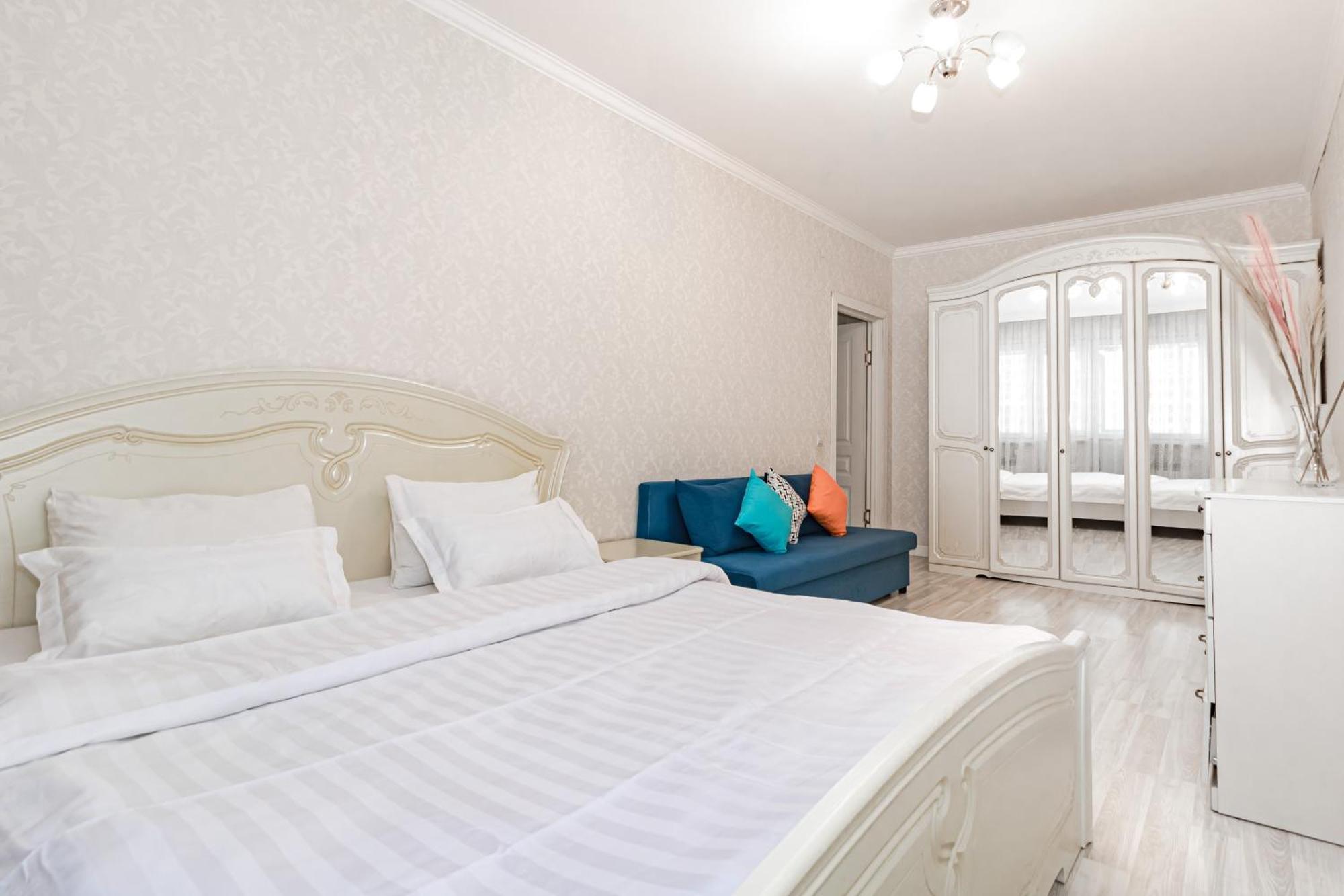 Apartments 7 Я-14 Nur-Sultan  Exterior photo
